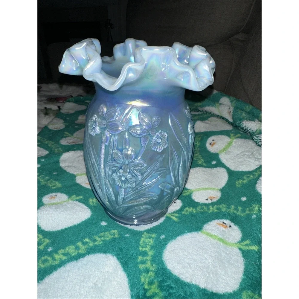 Fenton Opalescent Light Blue 8